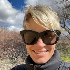 Meet your Posher, Hannah